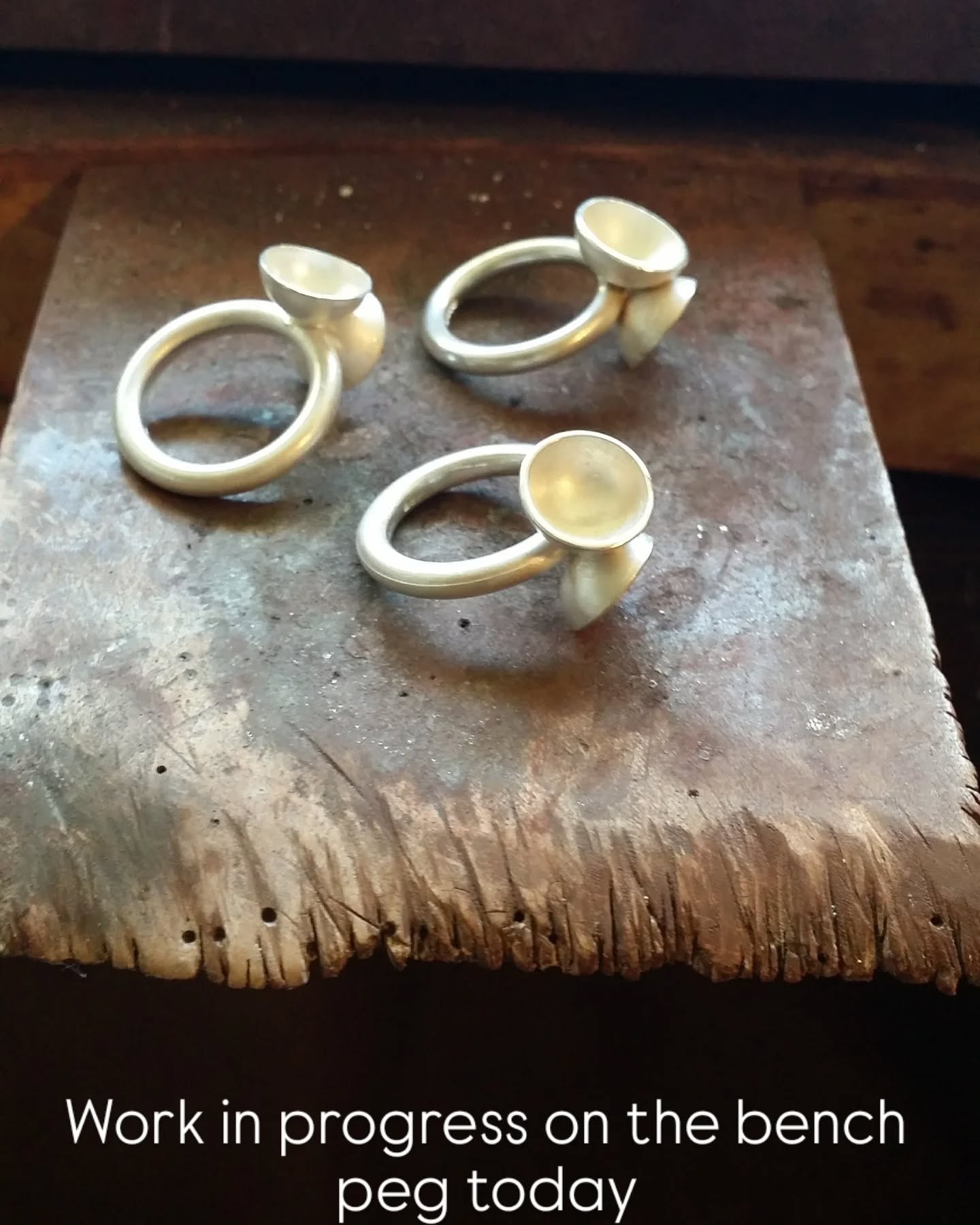 Work in progress
.
.
. #benchpeg #jewellery #bijou #bague #rings #contemporaryjewellery #silver #ring